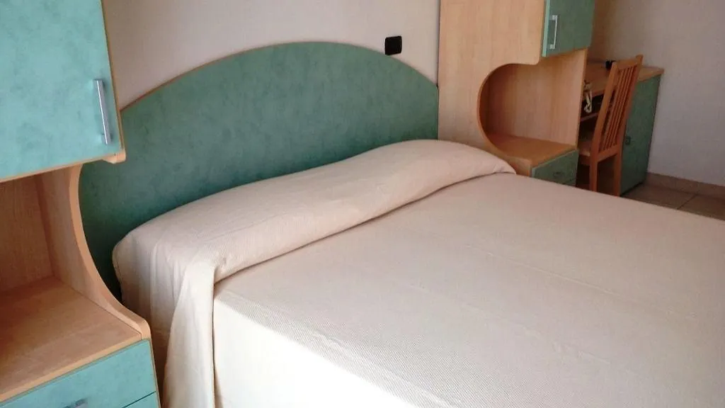 Hotel Trocadero Riccione 2*,  Italy